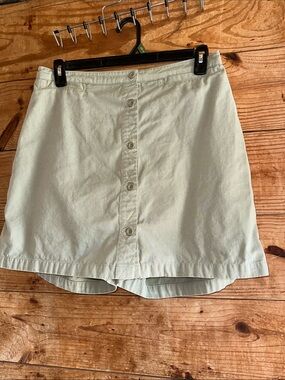 JOIE De Vivre Light Sage Button-Front Skort